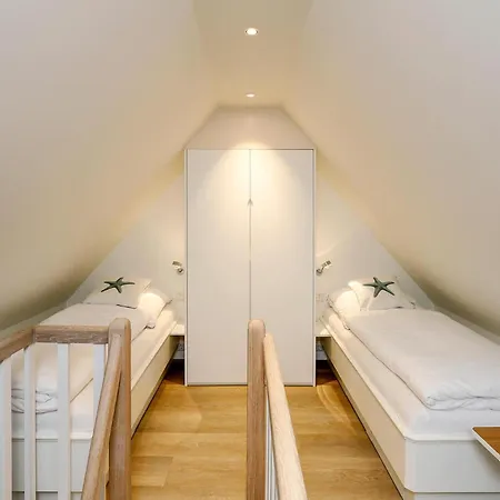 Beachside 21 Apartment *